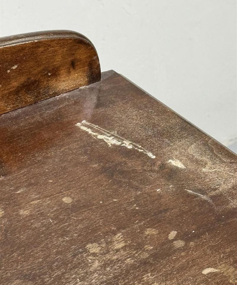 Vintage talonpoikais senkki peilillä, ruskea