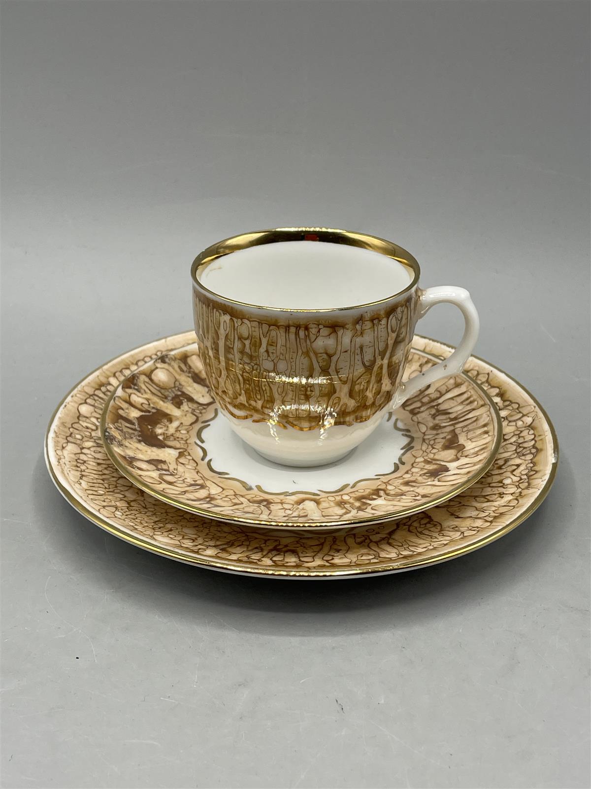 Käsinmaalatut kahvikupit 12-osaa