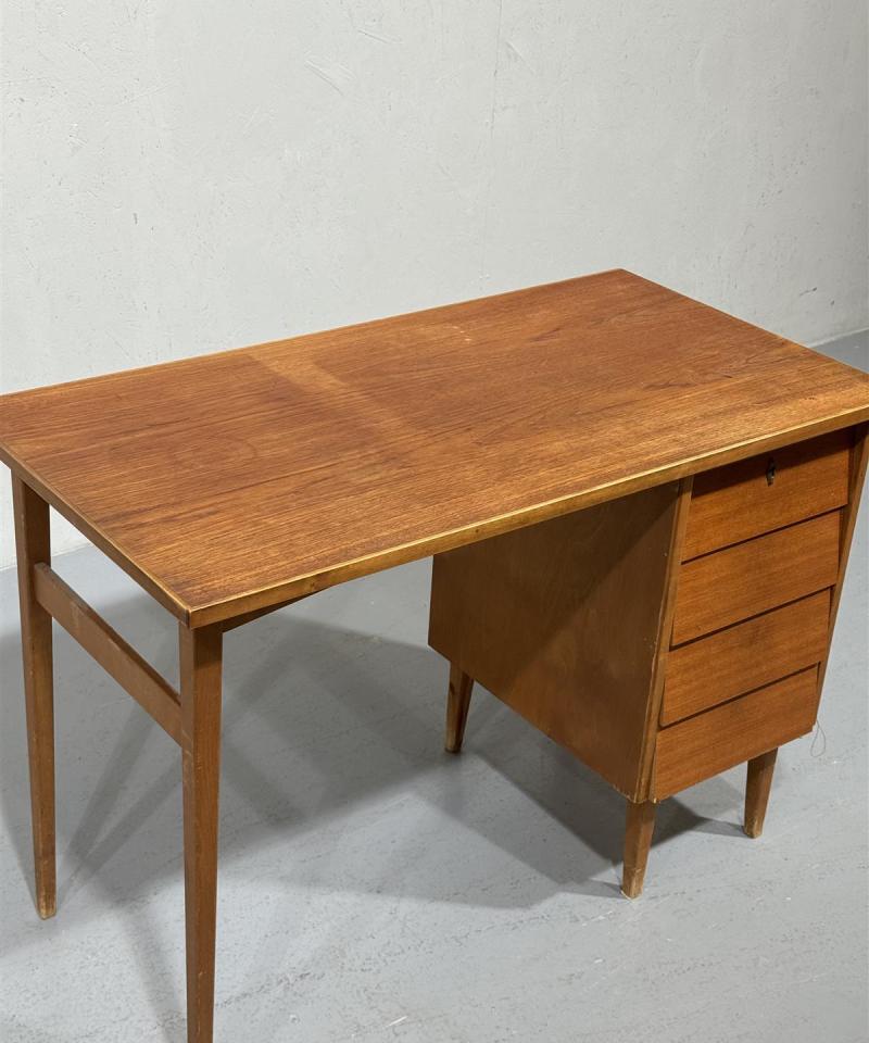 Vintage 60-luku kirjoituspöytä tiikki