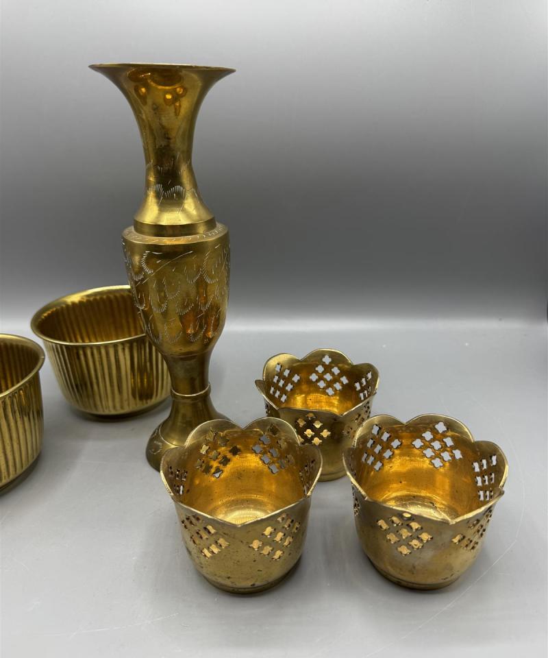 Messinki koriste-esineet (6 kpl)