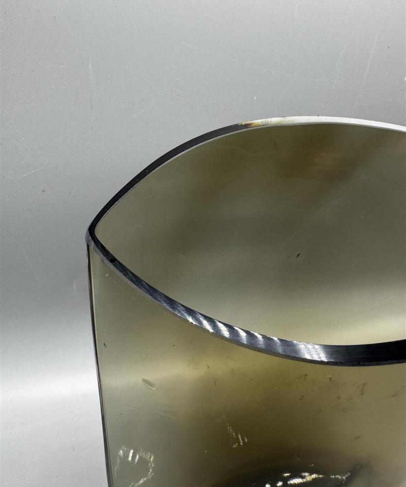 Muurla ruskea lasimaljakko