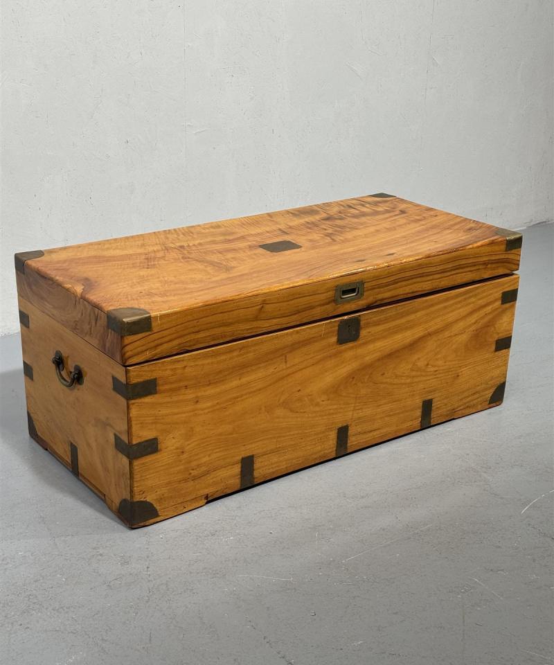 Vintage talonpoikais arkku puu (ei avainta)