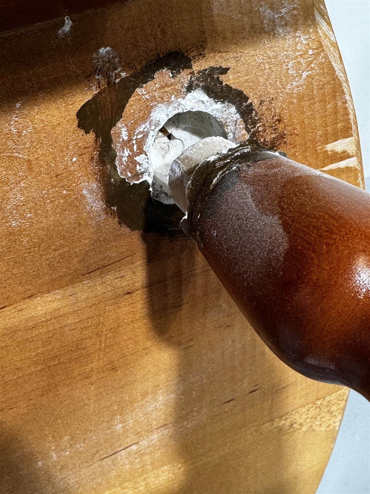 Vintage talonpoikaistyyli keinutuoli korjattavaksi