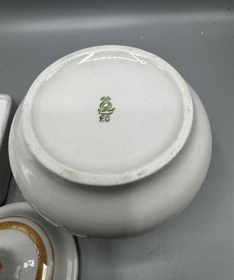 Kahla ja Hutschenreuther posliiniastiat (2kpl)