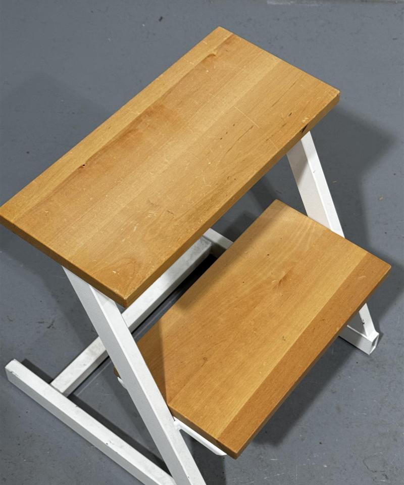 Tukeva porrasjakkara