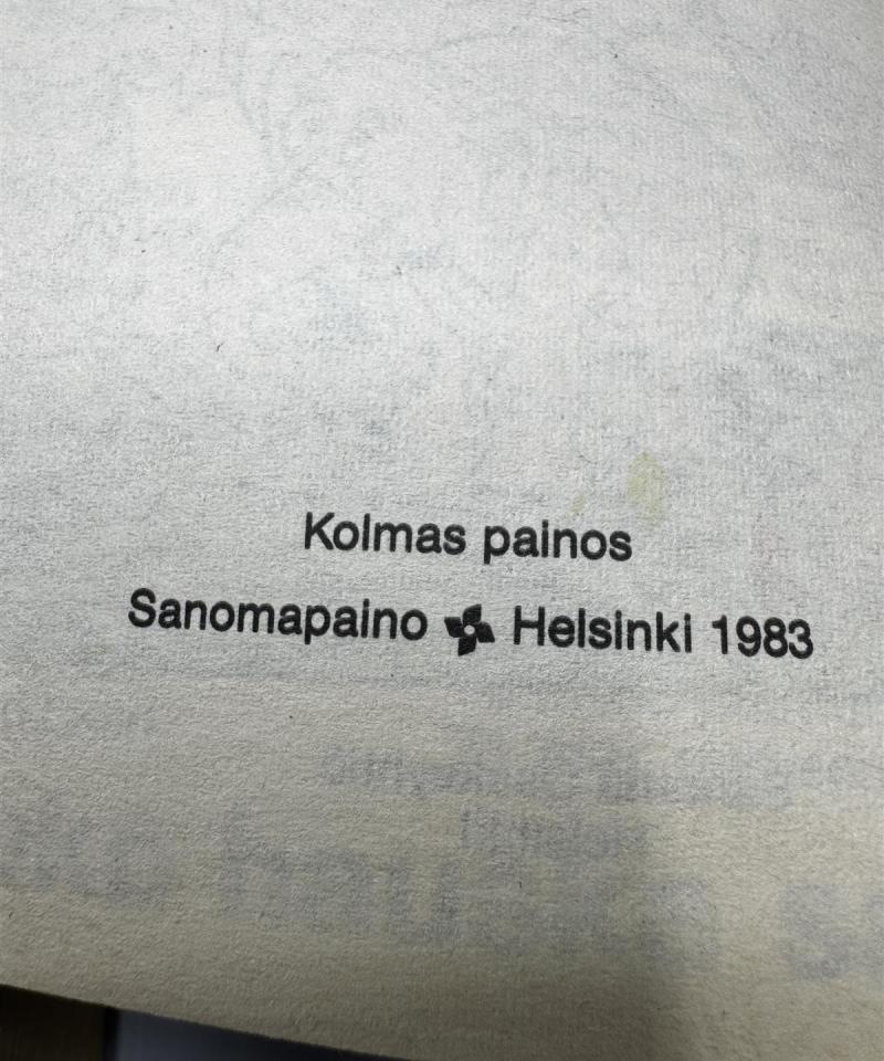 Aku Ankka Mikki ja viidakon vaarat taskukirja 3