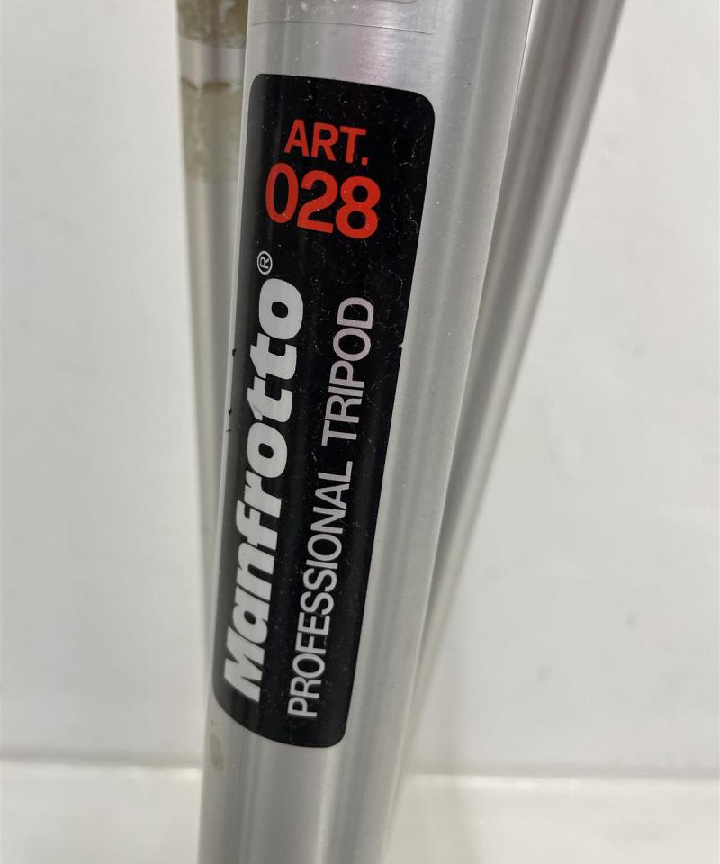 Manfrotto Art 028 jalusta kolmijalka