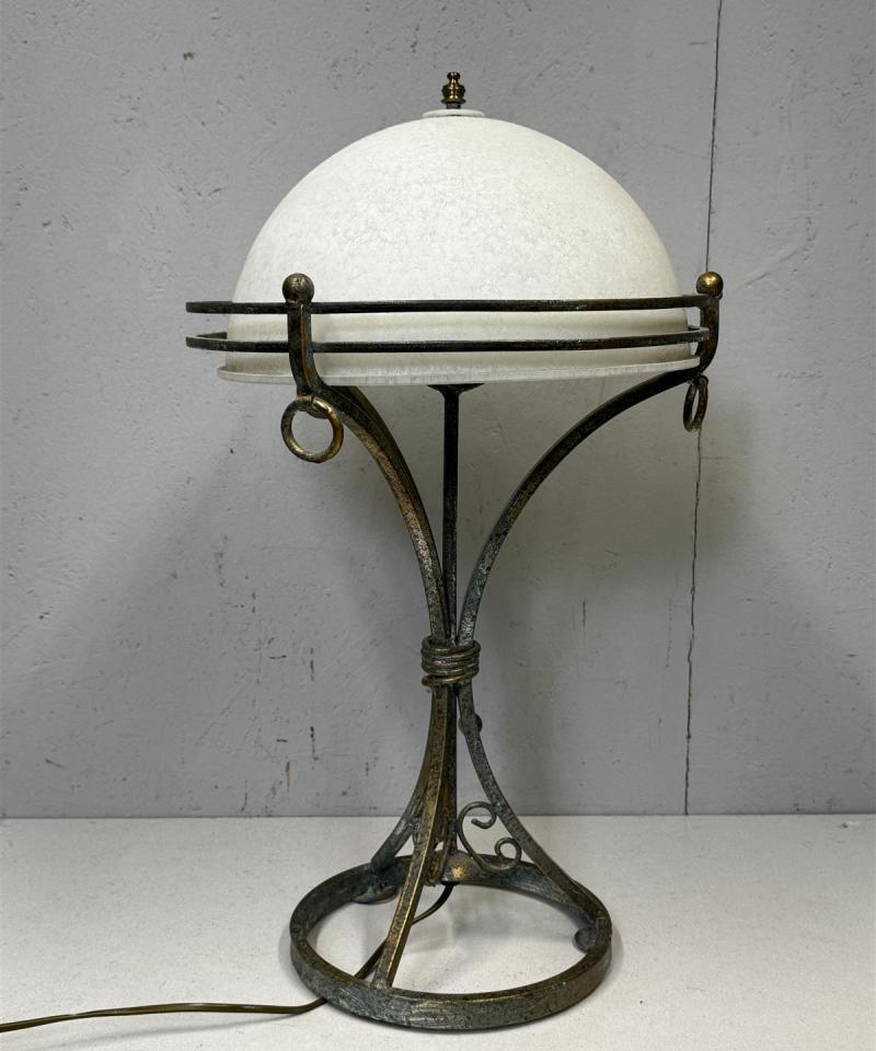 Rustiikki pöytävalaisin