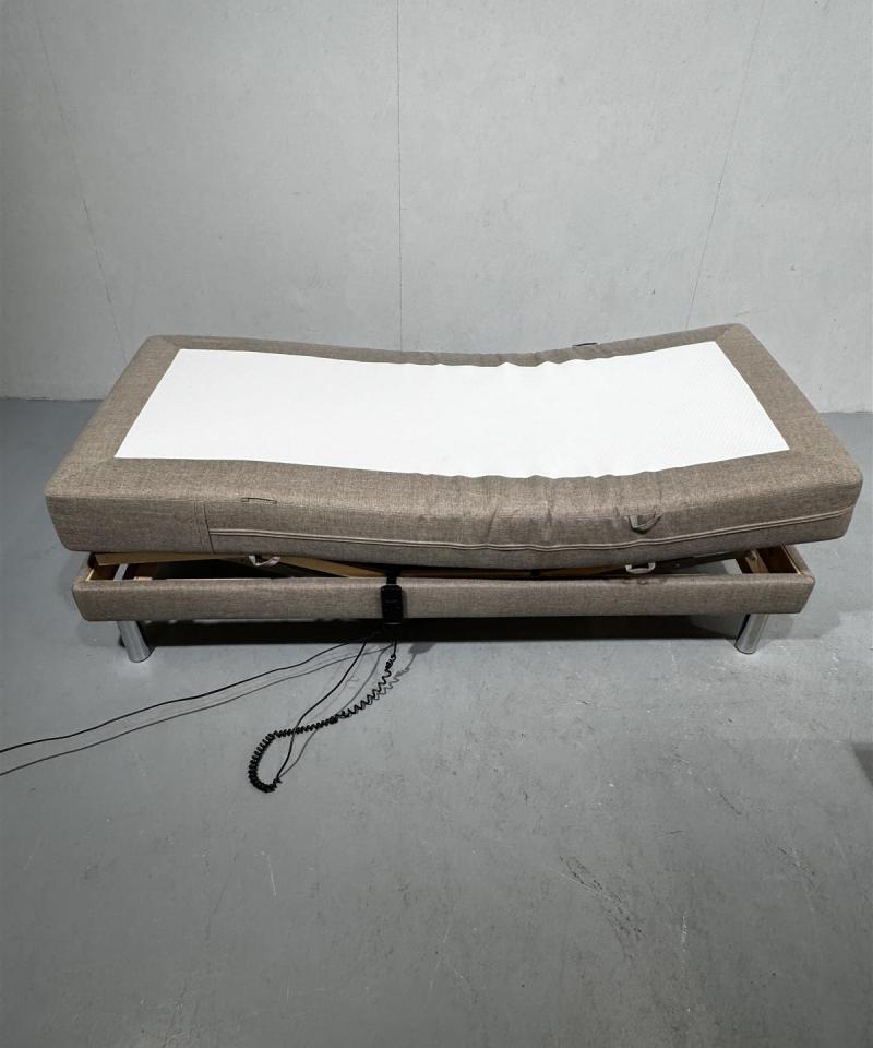 Moottorisänky 90x200