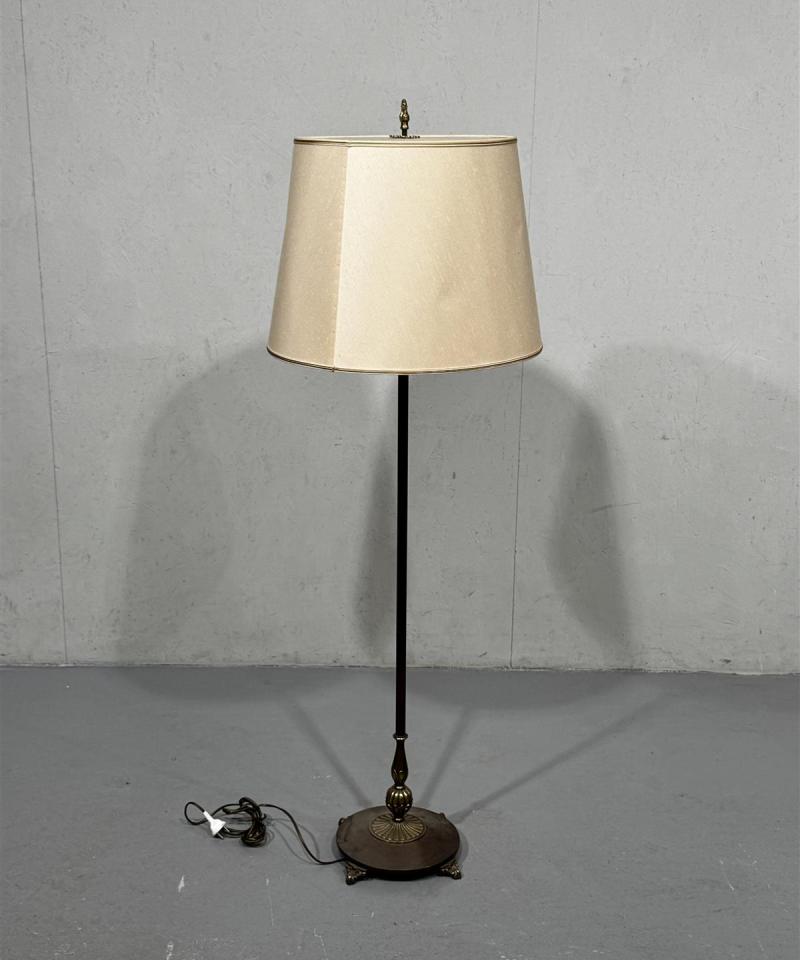 Vintage lattiavalaisin