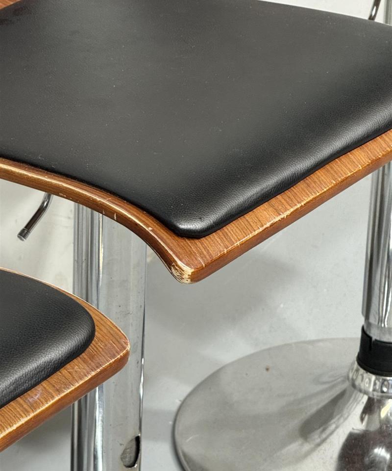 Moderni Petersburg baarituolit (4kpl)