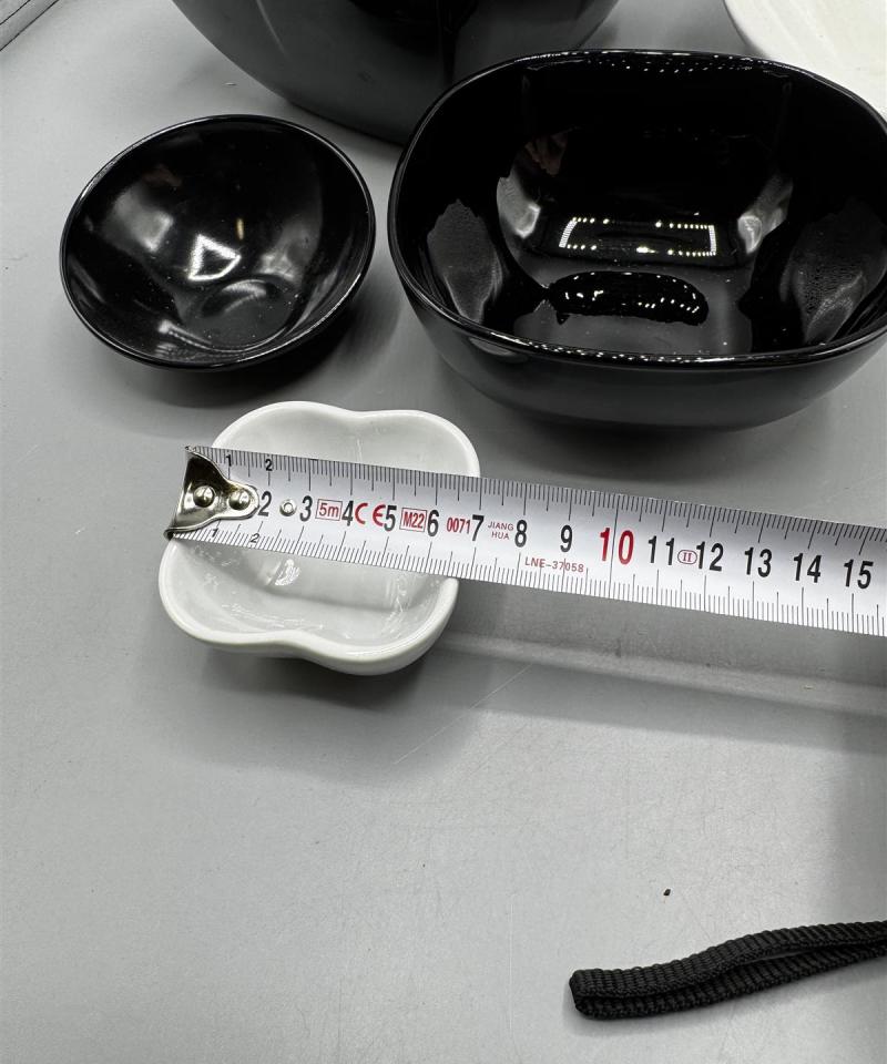 Kulhosetti musta valkoinen (21 osaa)