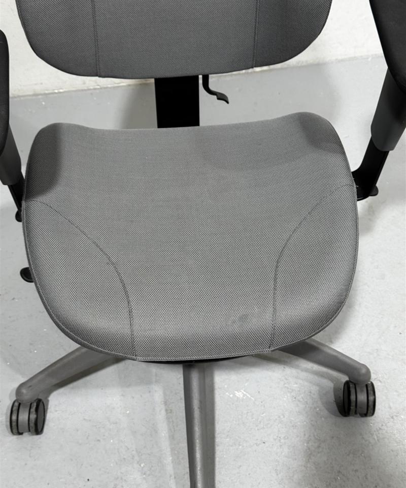 Isku Step työtuoli vaalea harmaa