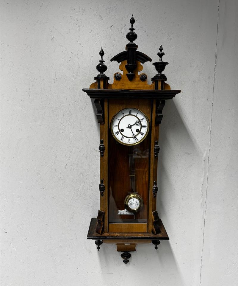 Antiikkinen seinäkello