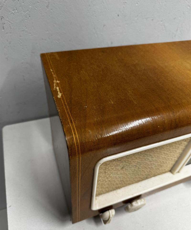 Radiophone Laji 5157 W radio koristeeksi