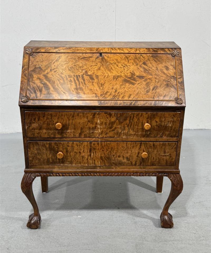 Rokokoo kirjoituslipasto