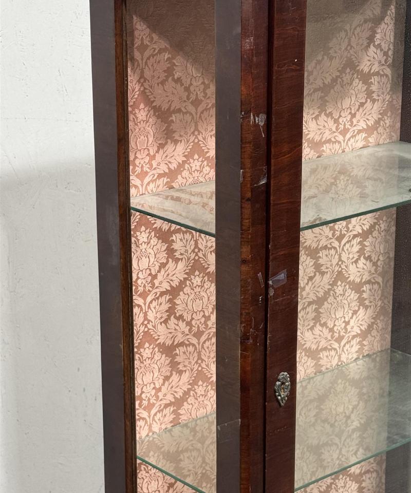 Rokokoo vitriinikaappi