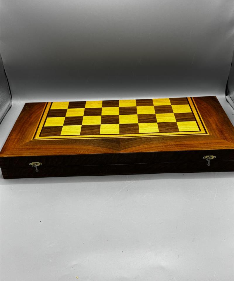 Shakki- ja tammi-pelilauta