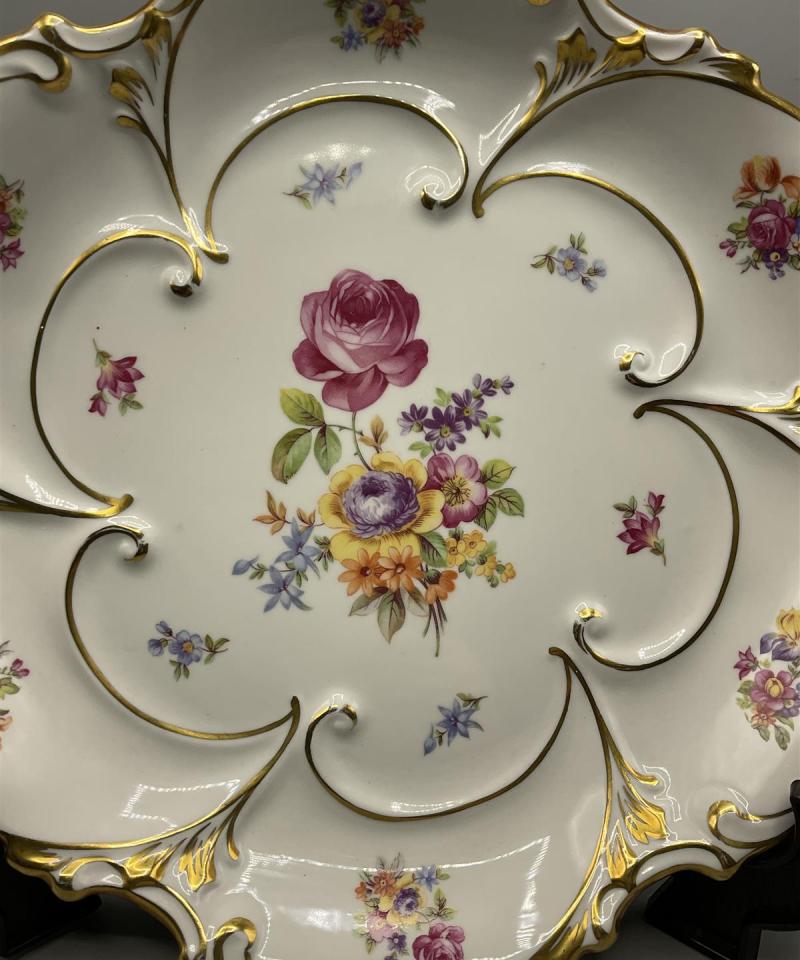 JLMENAU posliini tarjoilulautanen