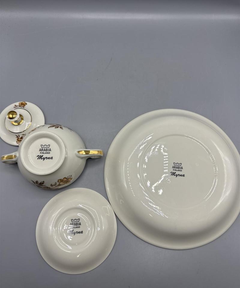 Arabia Myrna astiasto (15 osaa)