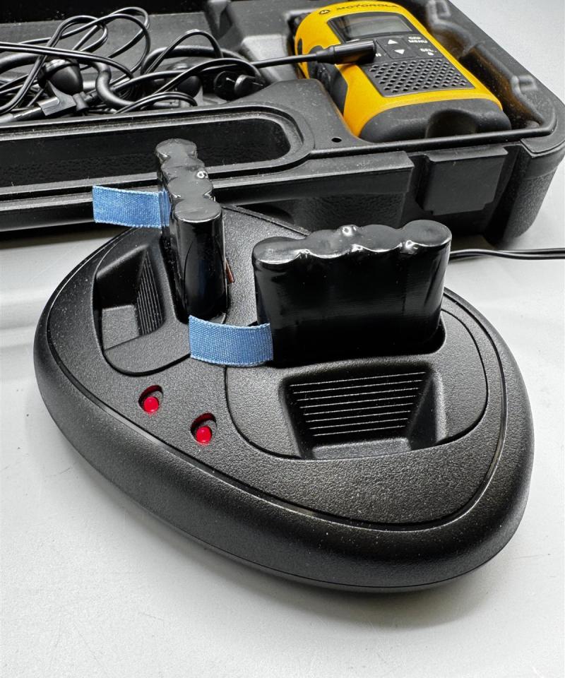 Motorola TLKR T80 Extreme -radiopuhelinsetti (2kpl)