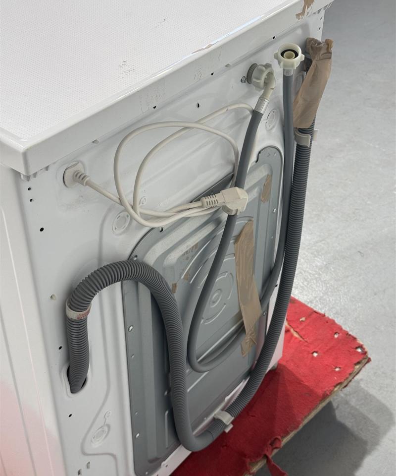 LG FH4G7TDN1 pyykinpesukone