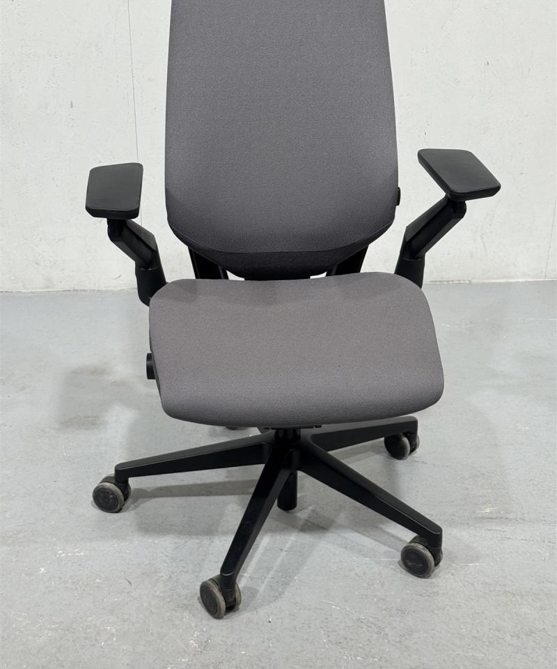 Steelcase Gesture toimistotuoli