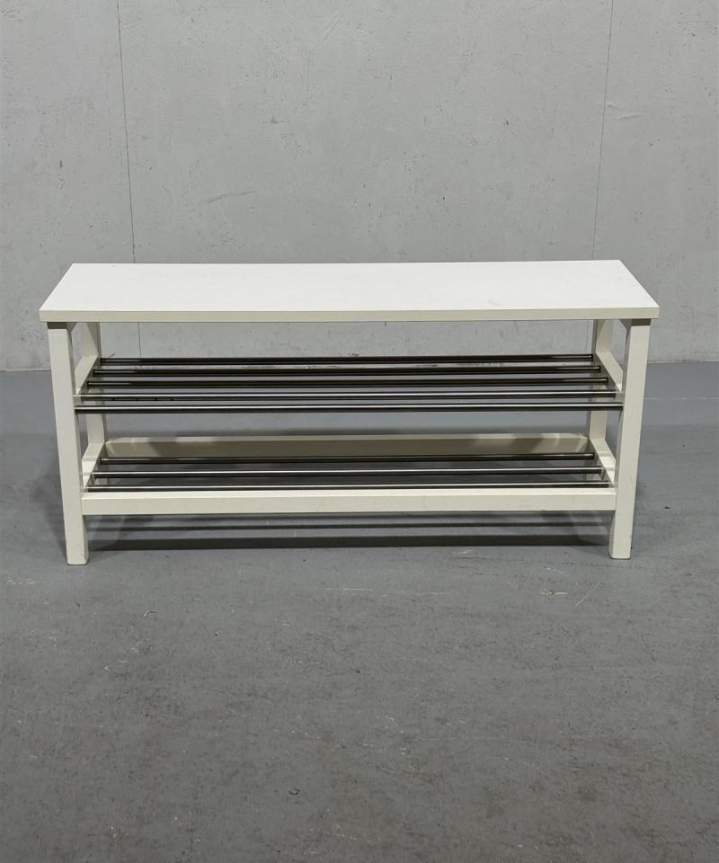 Eteispenkki kenkätelineellä