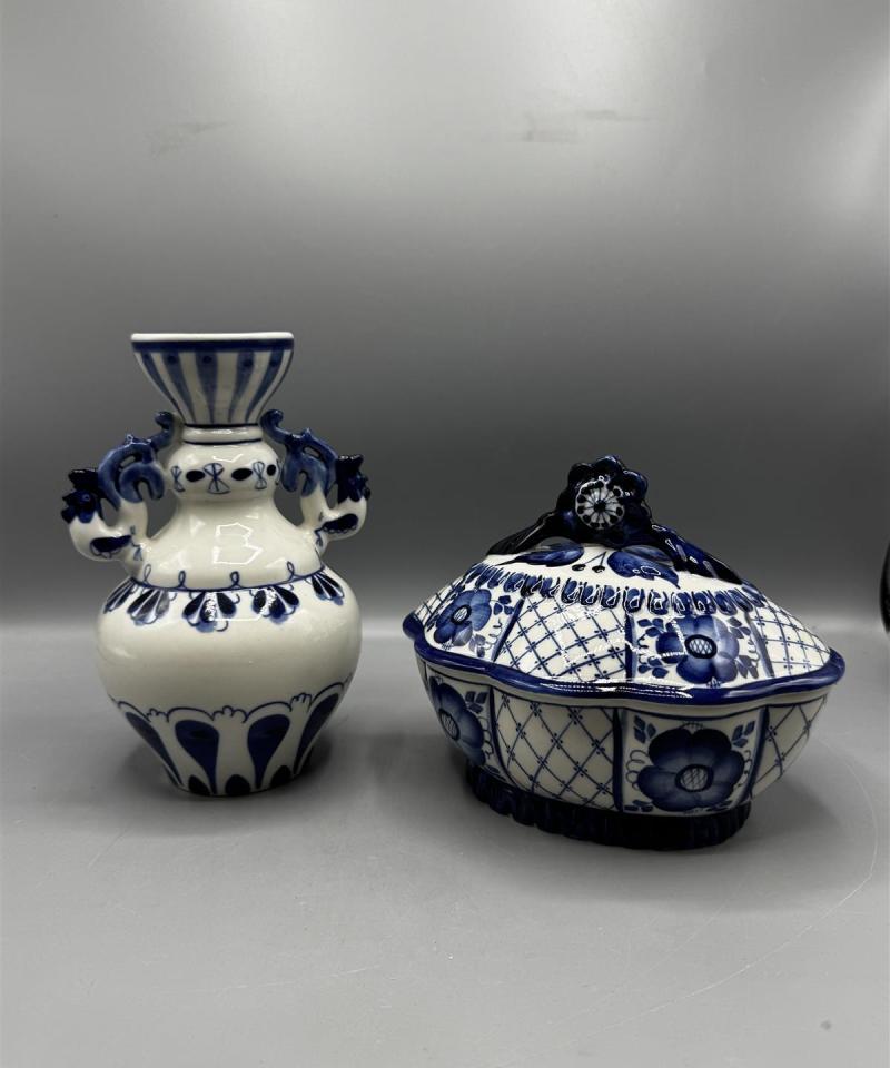 Gzhel maljakko ja kannellinen kulho USSR