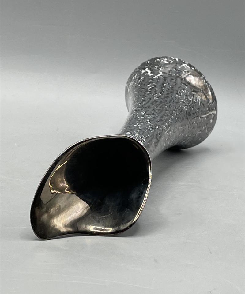 Keraaminen Orkidea maljakko, Leena Heinonen