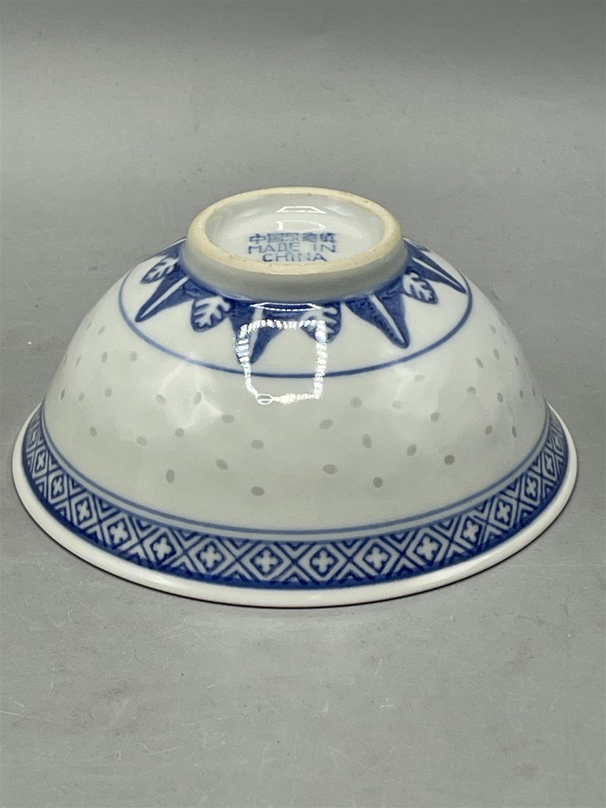 Riisiposliini kulhot ja lusikat 7+12-osaa