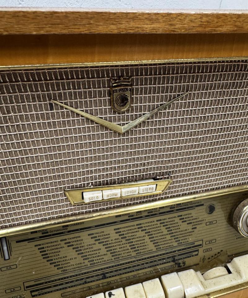 Helvar Minuetto radio koristeeksi