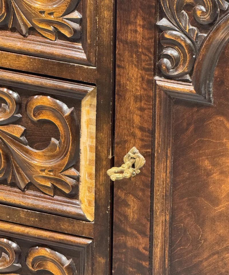 Vintage barokki senkki puu ruskea