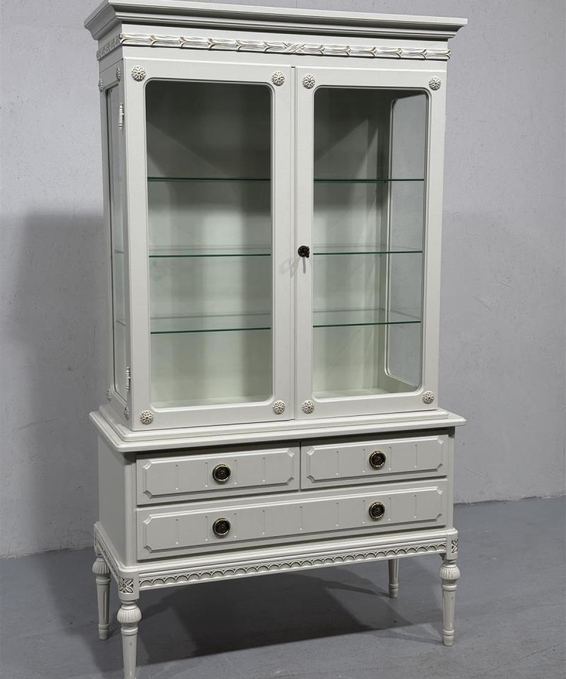 Laitalan Huonekalutehdas Kustavilainen vitriinikaappi