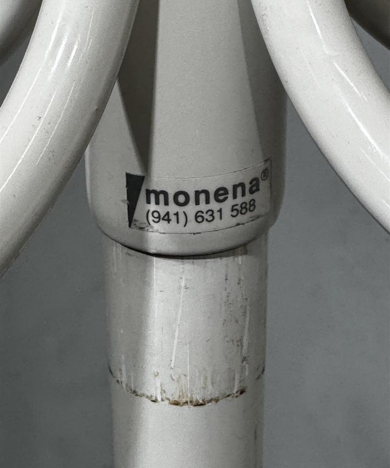 Monena Lotus vaatenaulakko