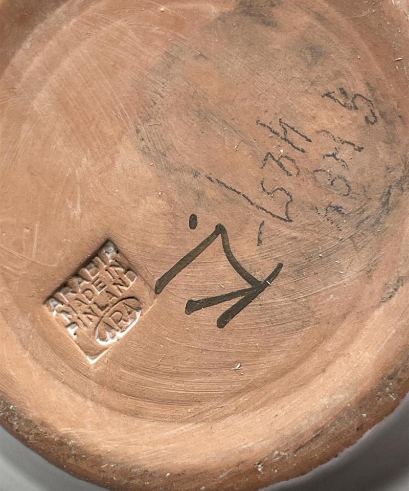 Arabia Ara ”Ampiaisenpesä” maljakko, Kurt Ekholm