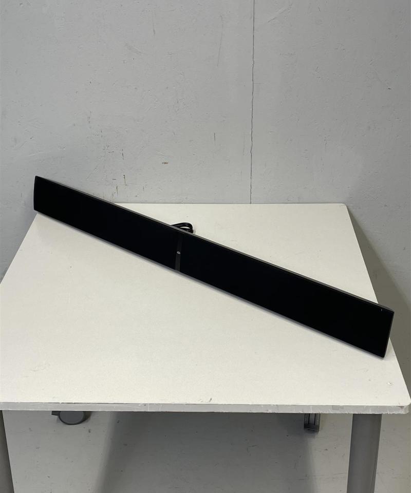 Crestron CCS-SPK-SB-100-B soundbar