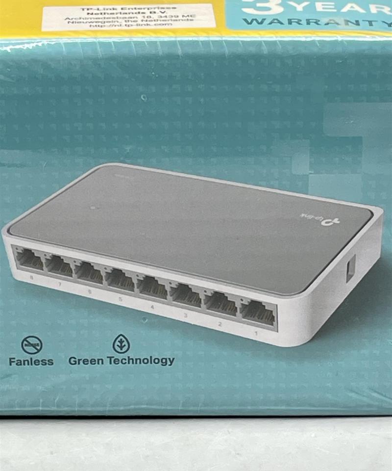 TP-Link 8-Port 10/100Mbps kytkin