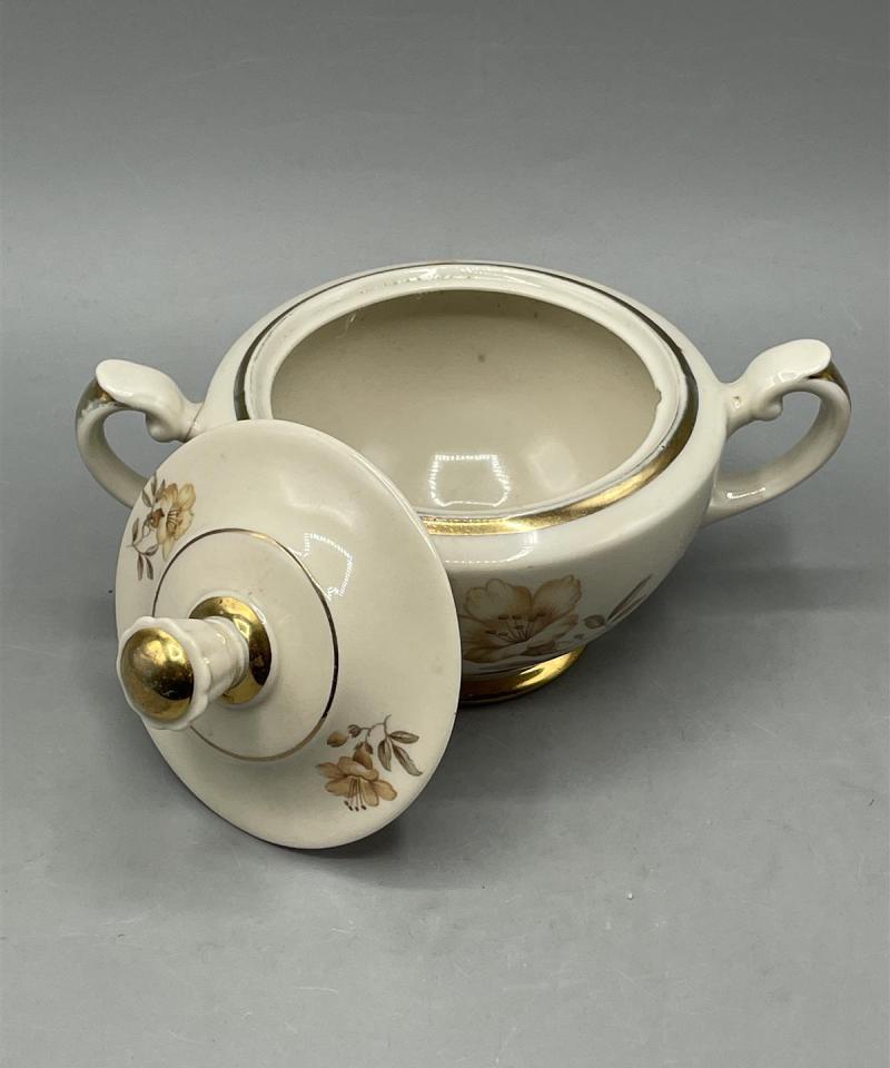 Arabia Myrna sokerikko ja kermakko, Olga Osol