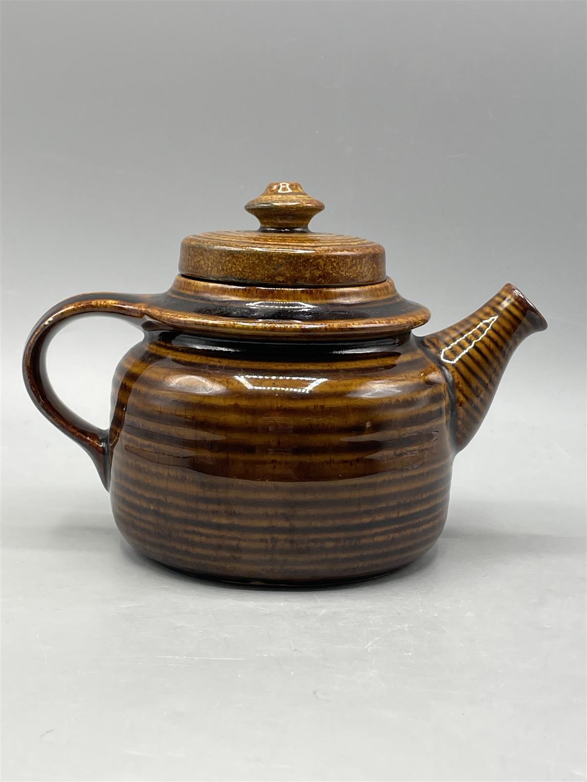 Arabia Mahonki pieni teekannu, Ulla Procope