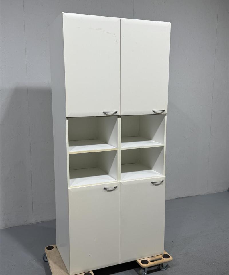 Valkoinen kaappi 80x47x183