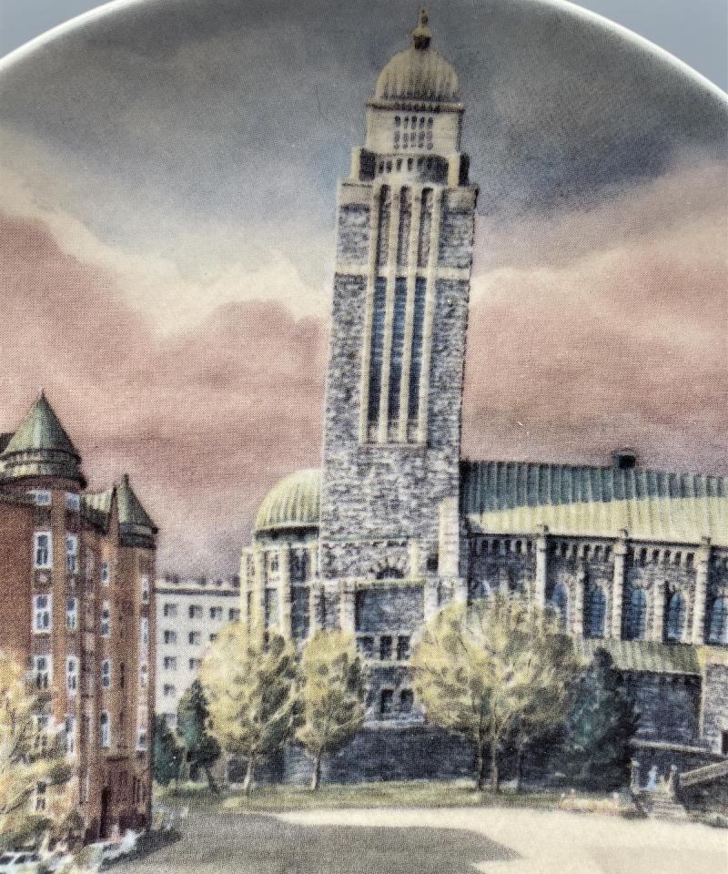 Arabia Kallion kirkko seinälautanen, Kimmo Pälikkö