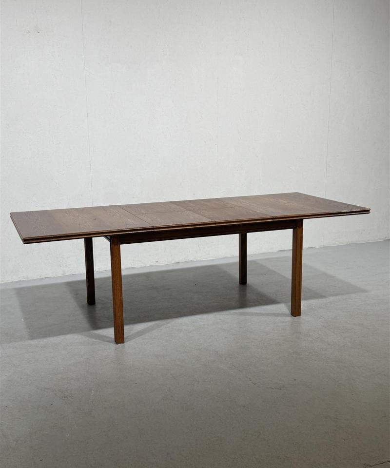 Sope Tower ruokapöytä 150x95cm