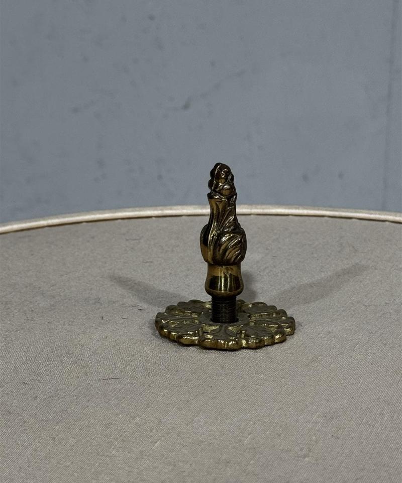 Vintage lattiavalaisin