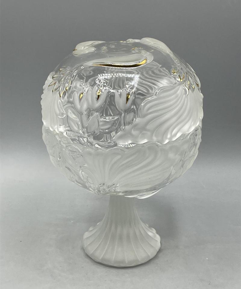 Koristeellinen lasimalja