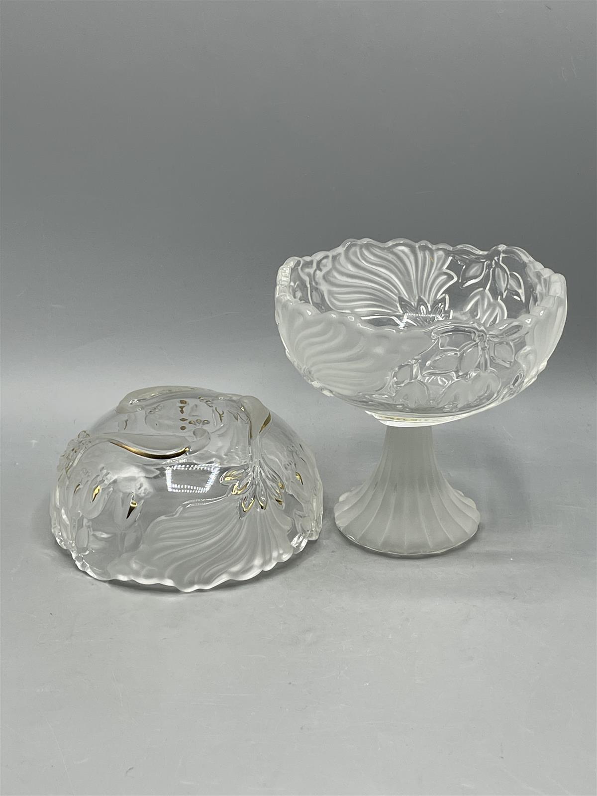 Koristeellinen lasimalja