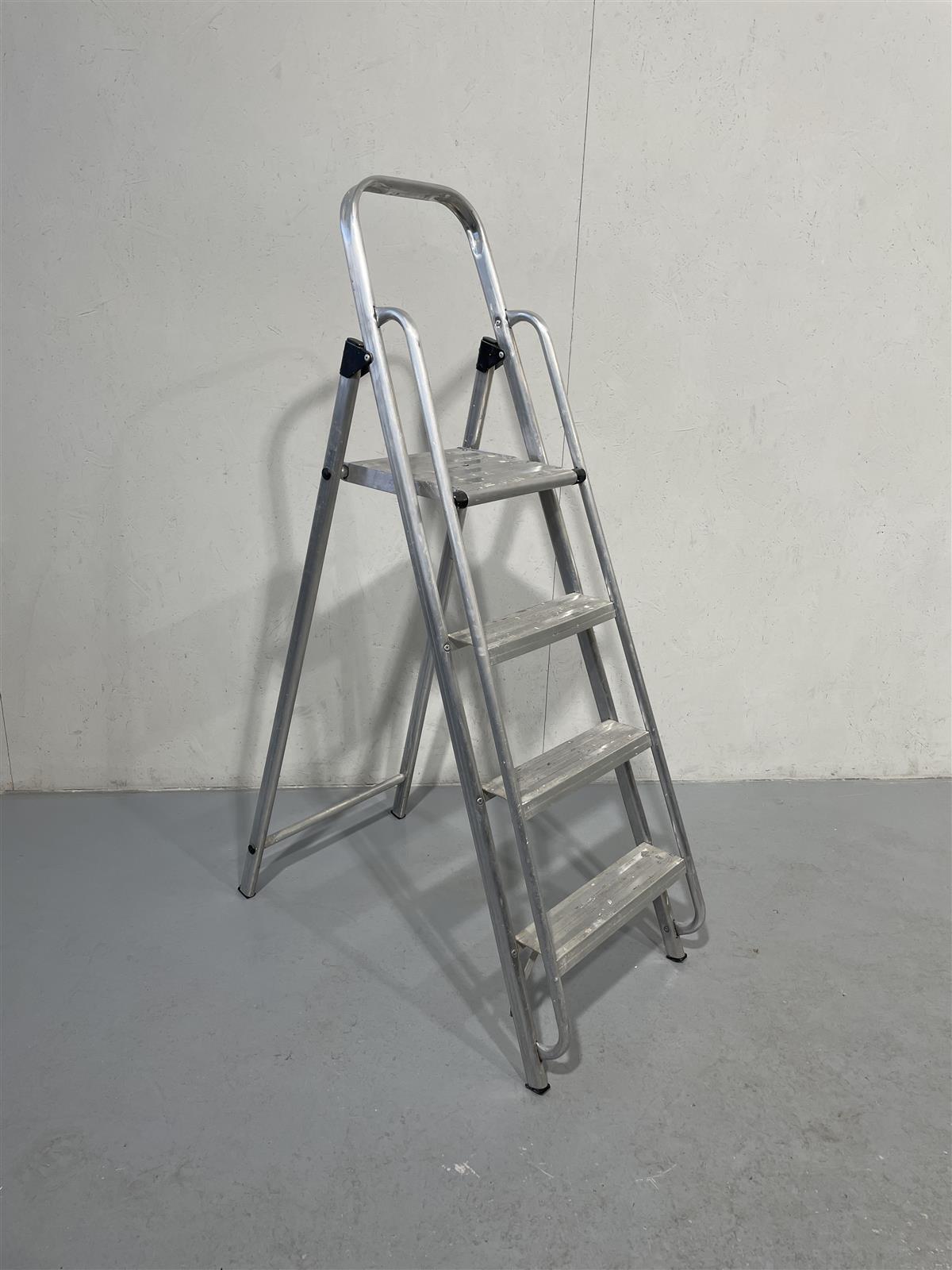 Taitettavat alumiini askeltikkaat