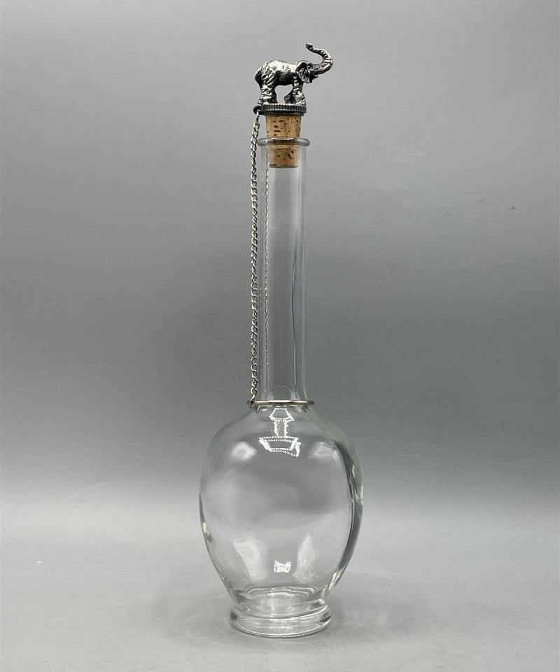 Mod Dep Elefanttikorkilla varustettu pullo