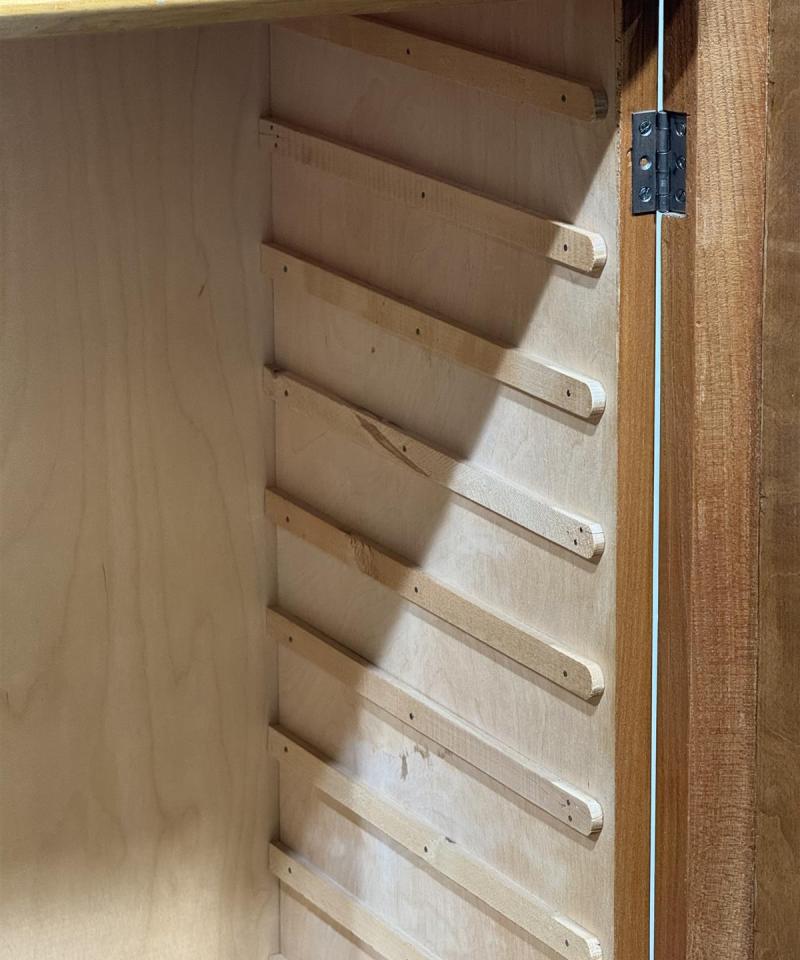 Funkkis liinavaatekaappi