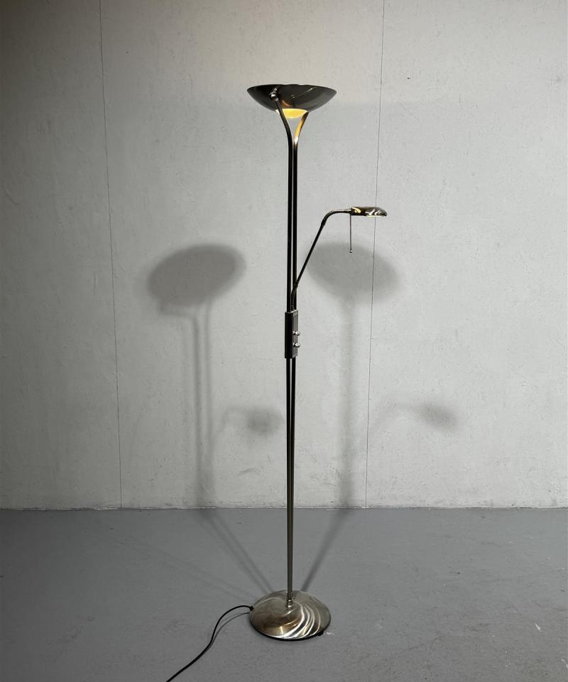 Lattiavalaisin kromi himmentimellä